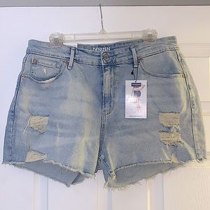 Levi’s high-rise Jean shorts
